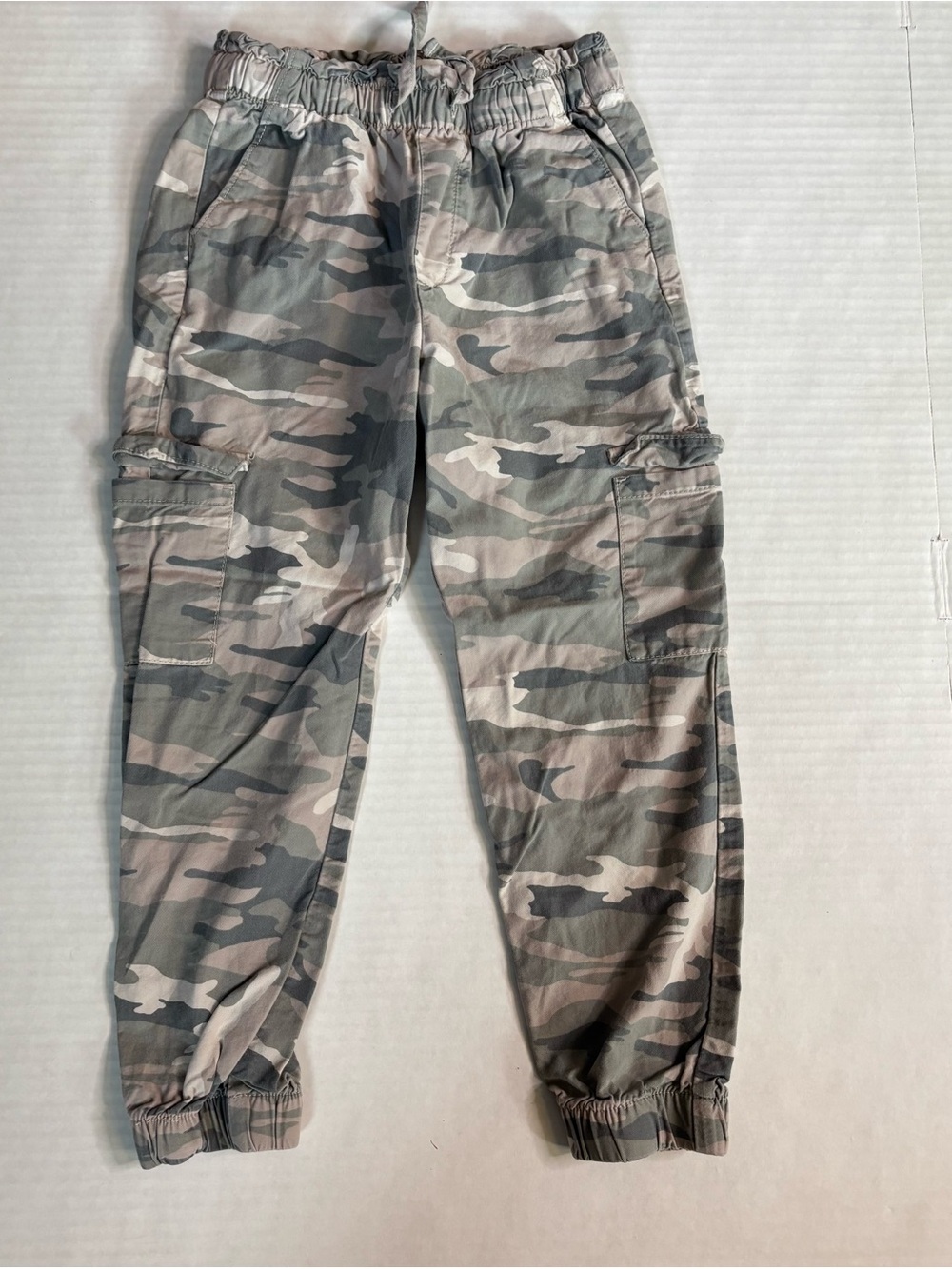 Abercrombie Kids Girls 7/8 Camo Elastic Waist Pants/Joggers cargo pockets
